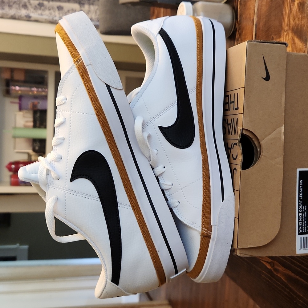 NWT Nike Court Legacy NN Women’s Shoes Size 11